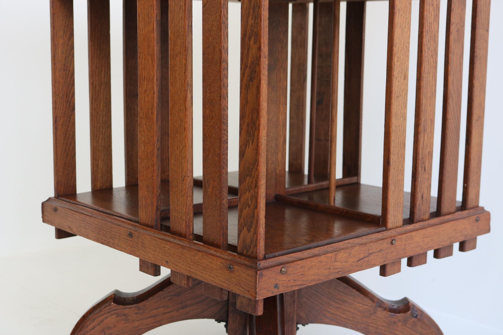 photo furniture Antique Revolving Bookcase English 19th Century Tiger Oak Arts & Crafts Rotating