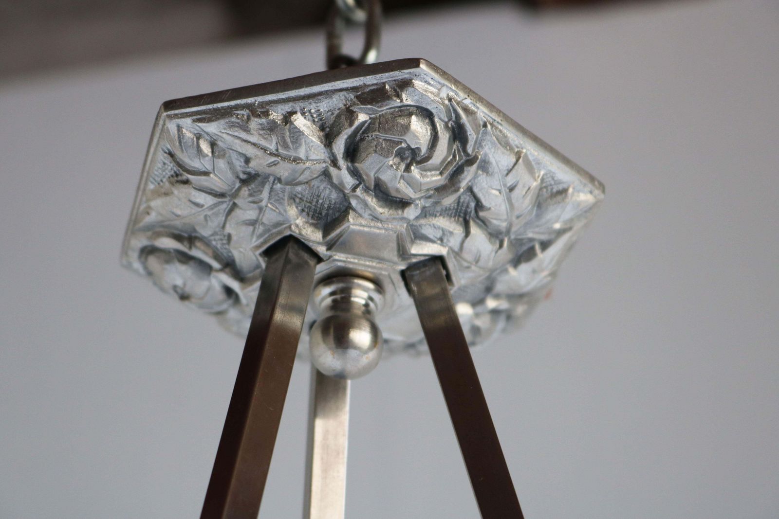 Antiek Franse Art Deco Hanglamp / Kroonluchter, Gesigneerd Mouynet 1920, Schneider Glas photo for sale