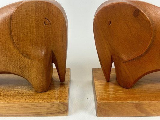 Mid Century Carved Elephant Bookends From Rhön Kunst, 1960s, Set Of 2 photo vinterior