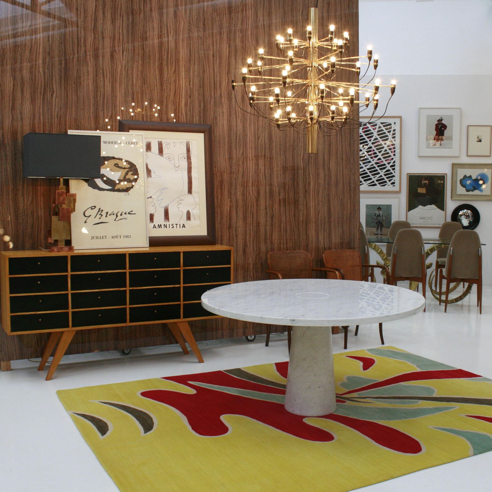 photo for sale Mid Century Modern Gino Sarfatti Brass Italian '2097/30' Chandelier, 1960s