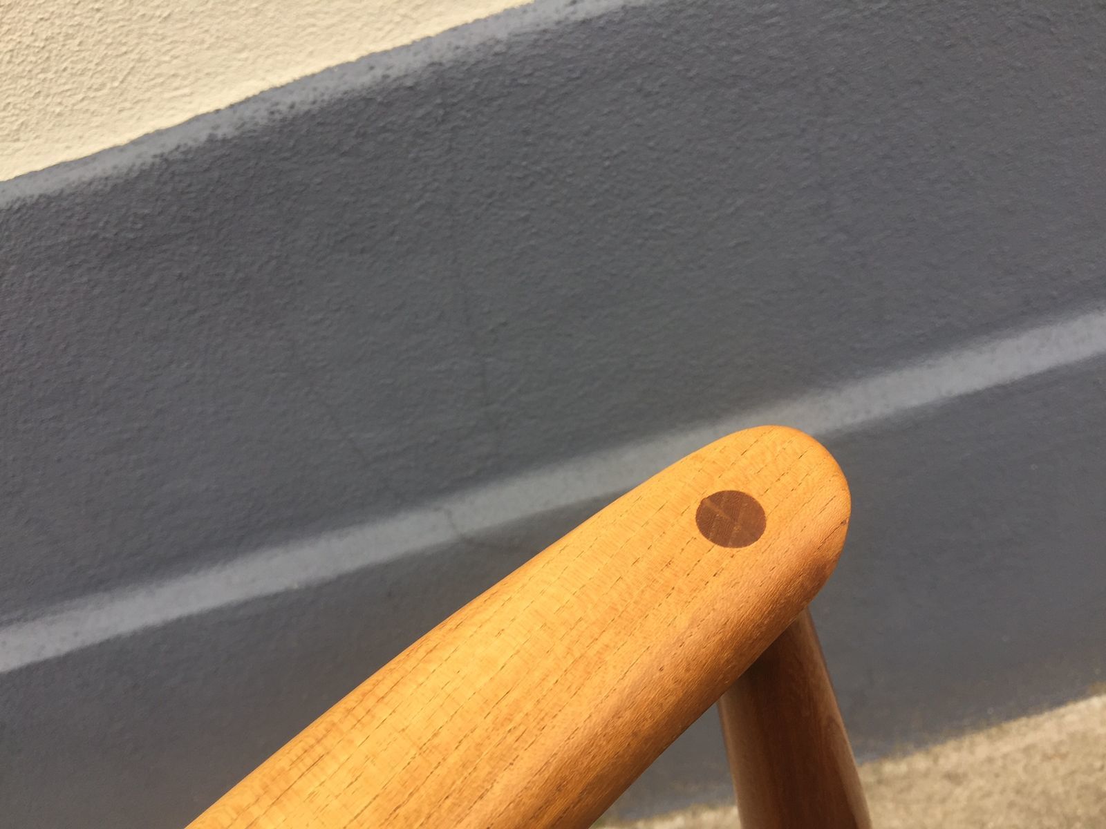 Danish Mid Century Elm Armchair By Illum Wikkelsø For Niels Eilersen, 1950s photo vinterior