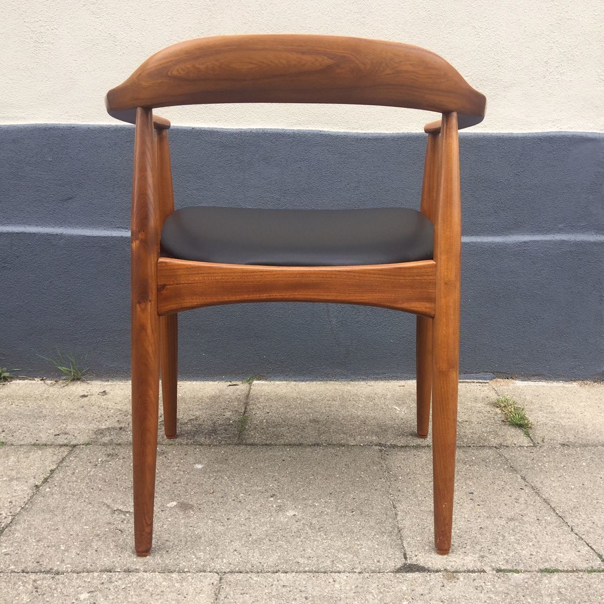 photo furniture Danish Mid Century Elm Armchair By Illum Wikkelsø For Niels Eilersen, 1950s