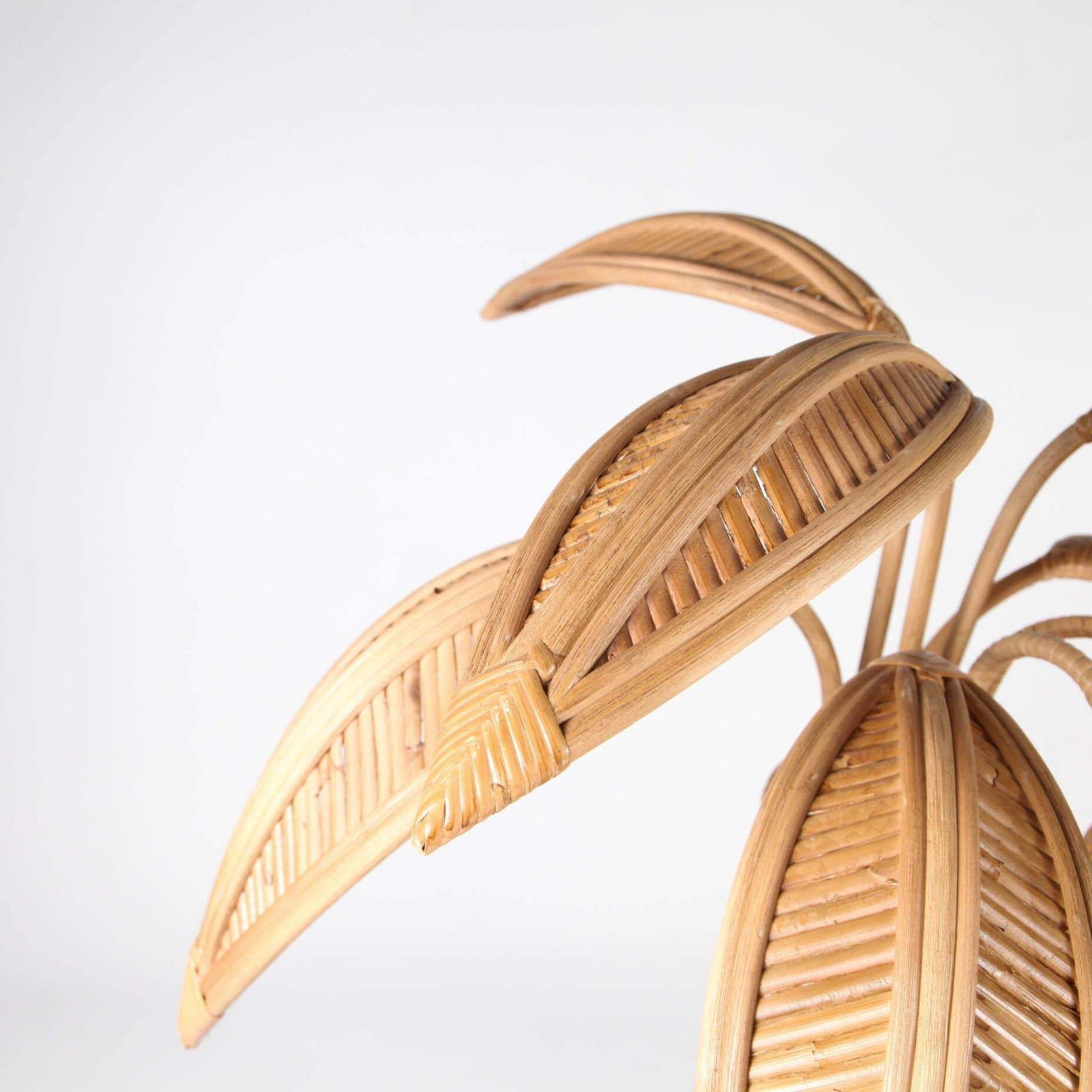 Rattan Coconut Tree / Palm Tree Table Lamp photo buy
