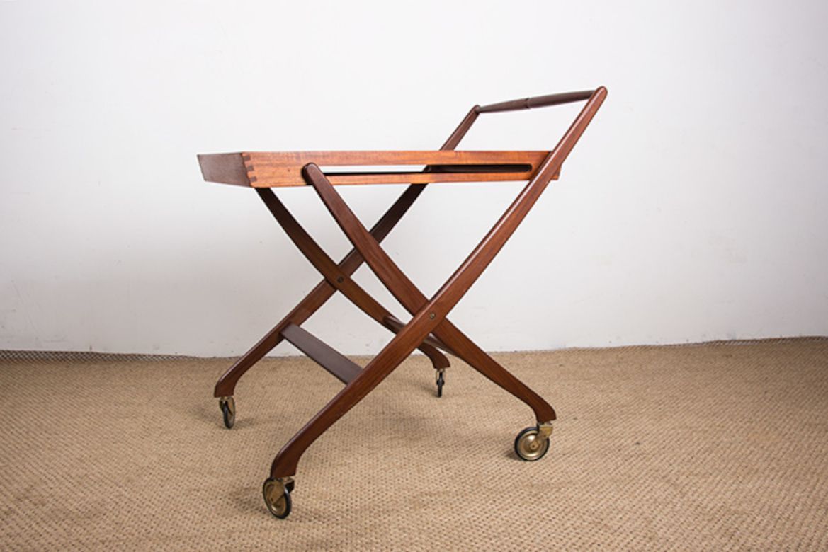 photo buy Table roulante pliante danoise en teck par Svend Aage Madsen pour Illums Bolhigus, 1960.