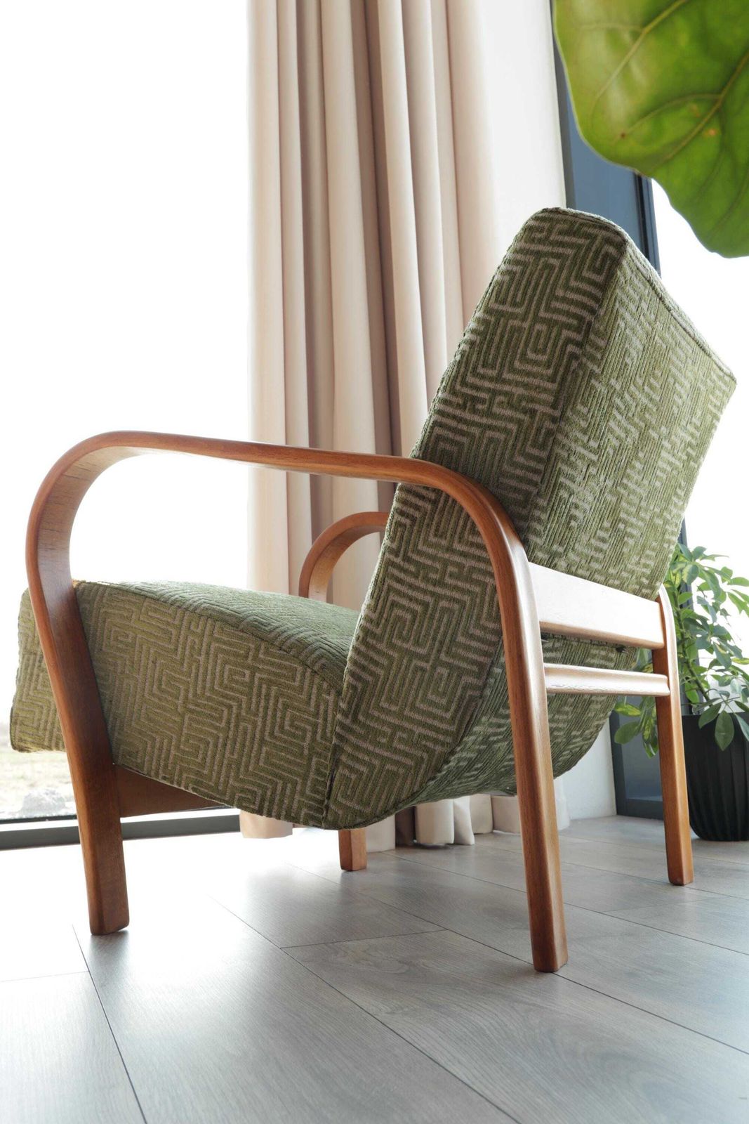 Klassieke Vintage Fauteuil van A. Kropacek & K. Kozelka, Tsjecho-Slowakije, jaren 1950, nagezien en opgeknapt photo Meubels