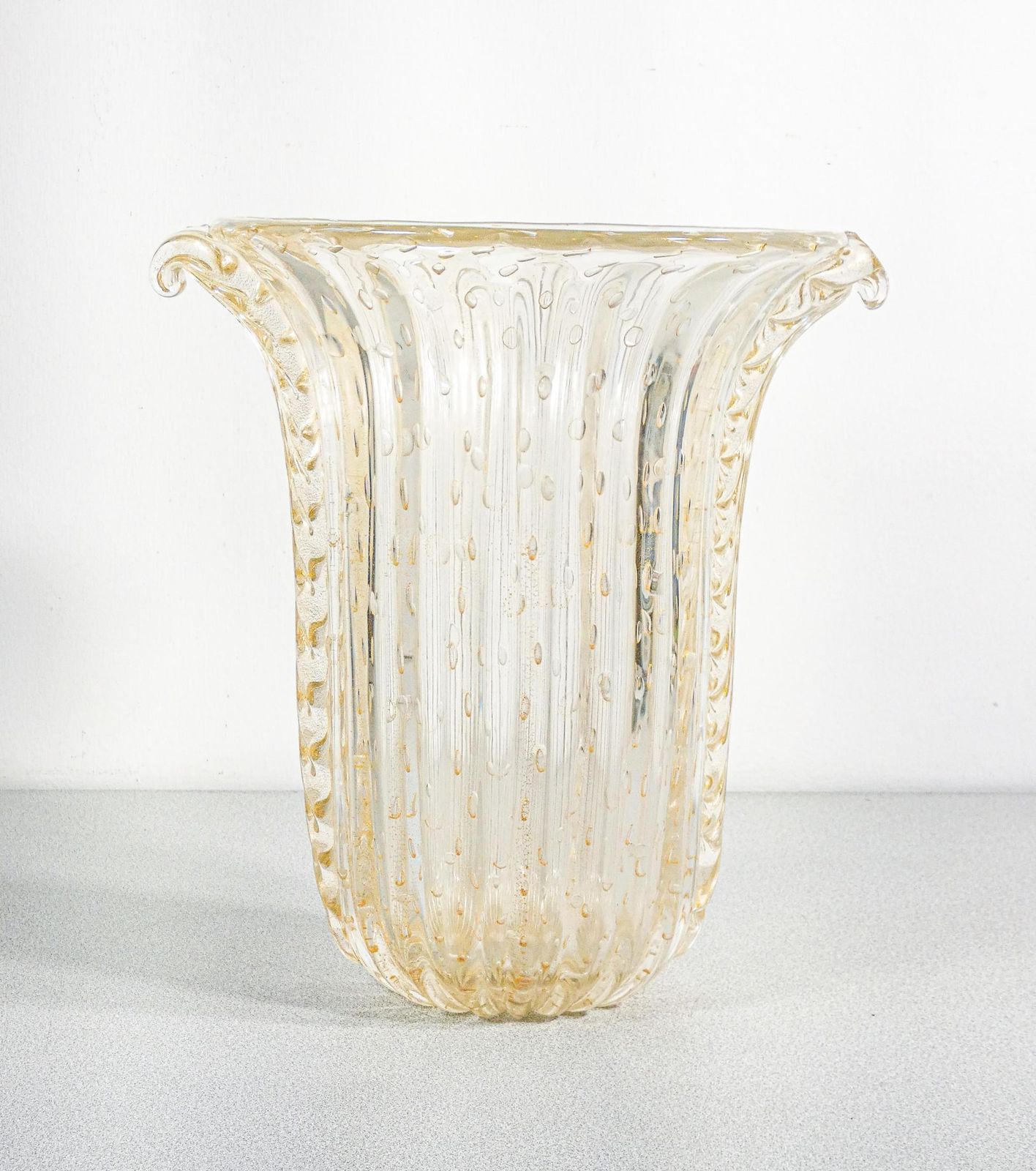 photo furniture Toso Murano Design Vase, Transparent Blown Glass Bullicant, Corded