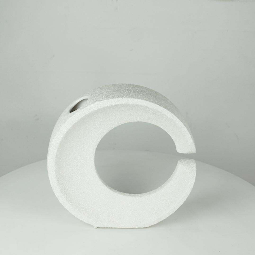 White Italian Midcentury Ceramic Vase By Roberto Rigon For Bertoncello photo vinterior