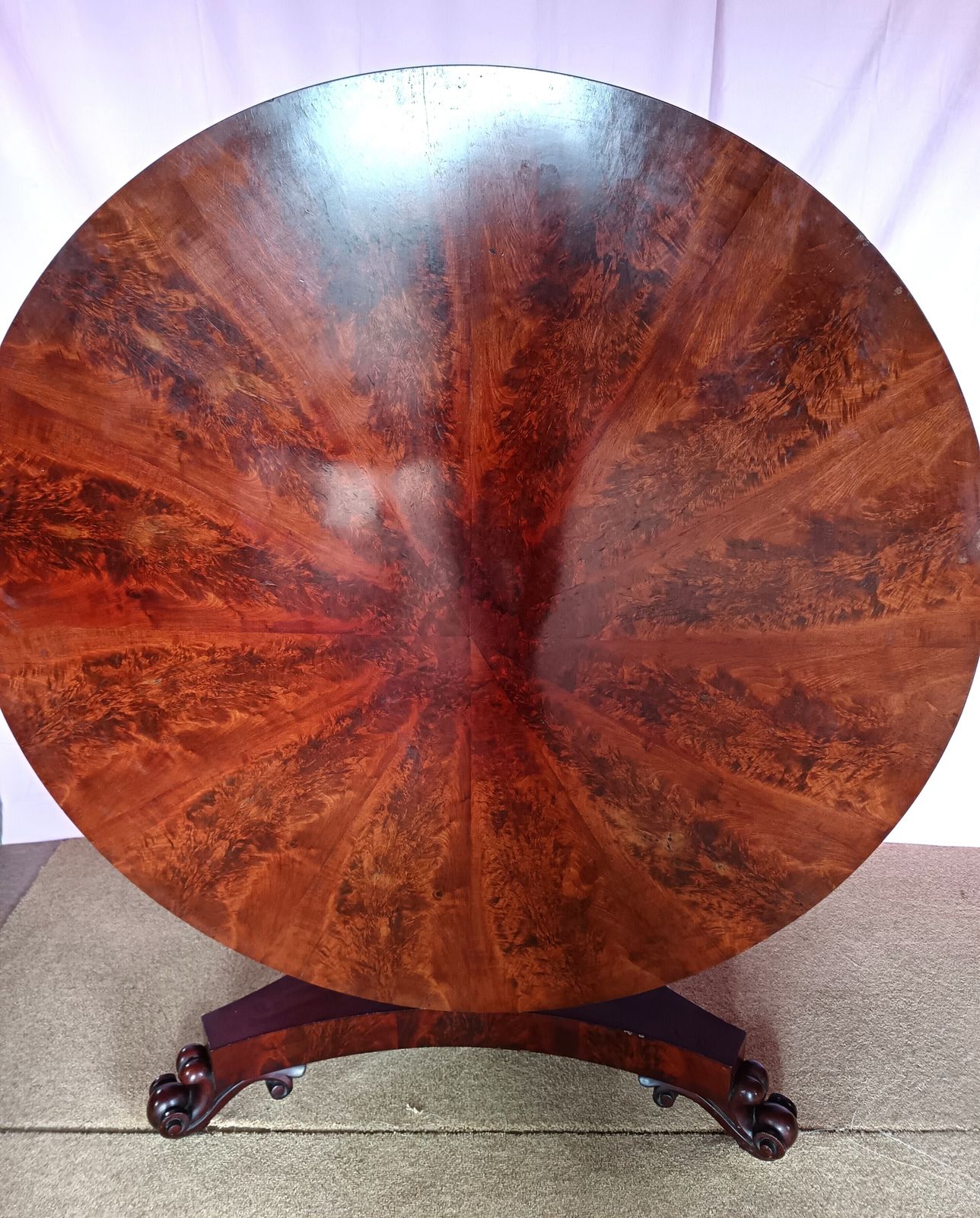 High Quality Geaorgian Flame Mahogany Tilt Top Breakfast/Dining Table.