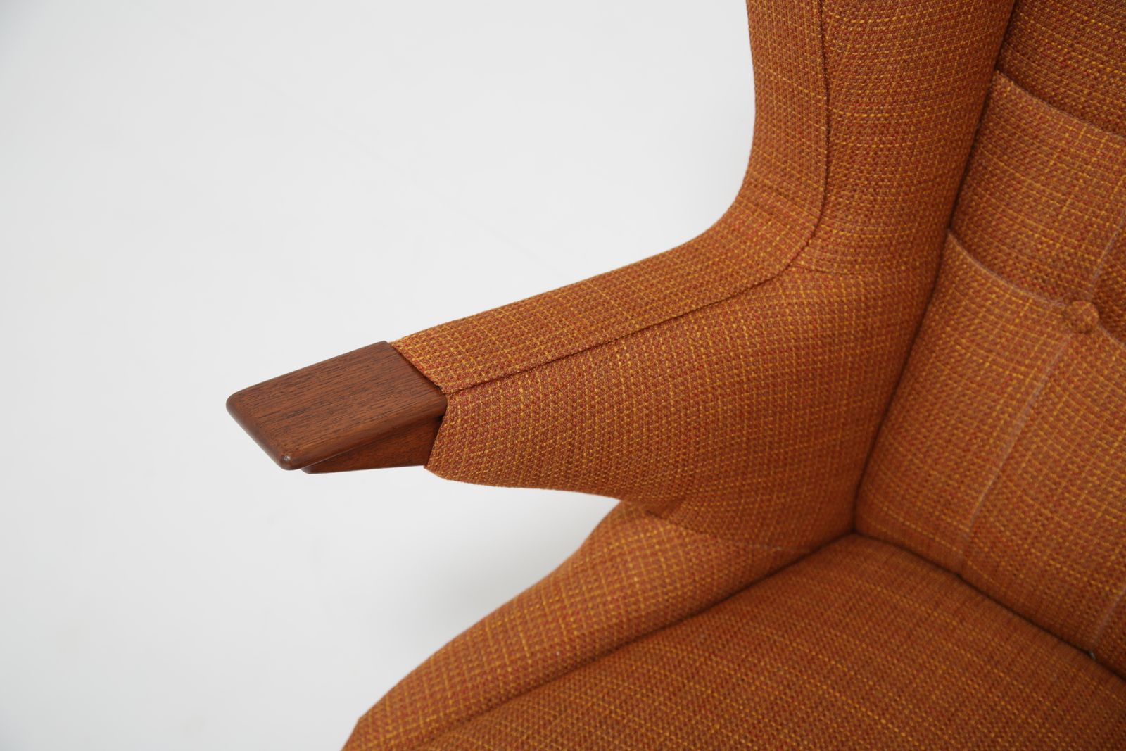 Vintage Tweed Upholstered Model 91 Bear Winged Armchair By Svend Skipper, 1960s. photo buy