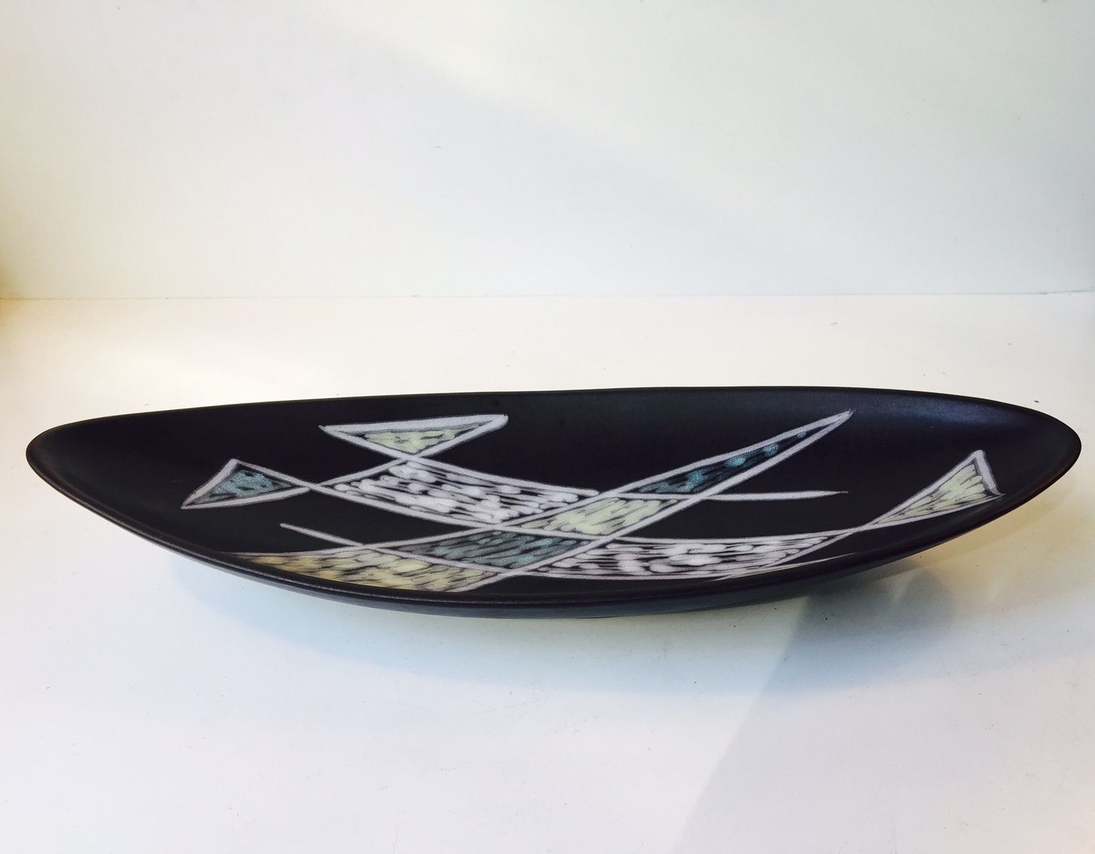 Banana Shaped Modernist Burgundia Pottery Dish By Svend Aage Holm Sorensen For Soholm, 1950s