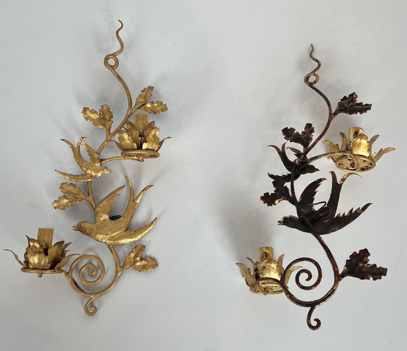 Lighting Pair Of Bird Wall Lights In Gilded Metal In The Style Of Maison Baguès photo