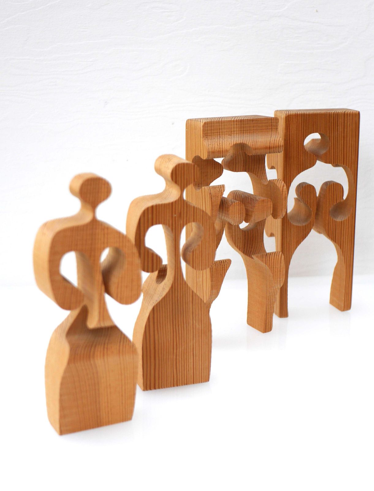 photo for sale Houten Puzzelsculptuur Van Gunnar Kanevad Voor Gamla Linköping, Zweden, 1962