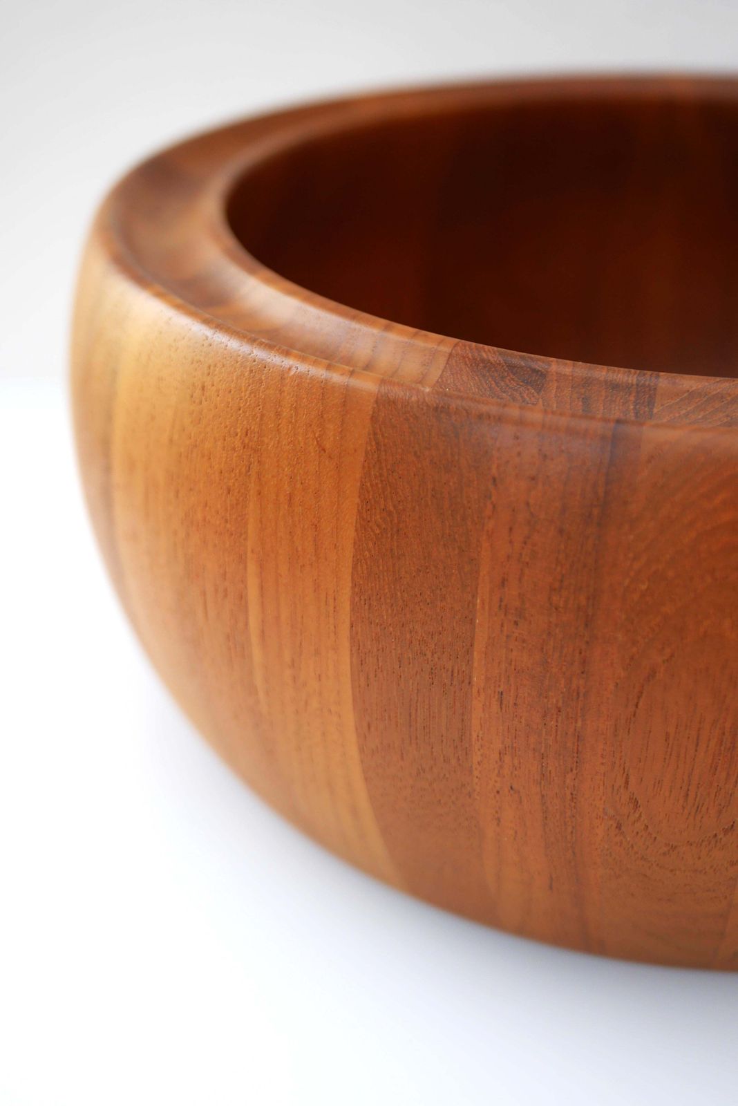 Deense Mid Century Modern Teakhouten Schaal, Een Grote Schaal Uit De Jaren 1960 Van Digsmed Design. photo 412.0