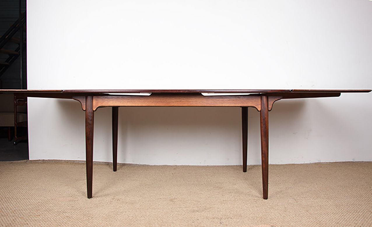 Grande table à manger danoise extensible en palissandre, modèle 54, par Gunni Omann pour Omann's Jun, 1960. photo furniture