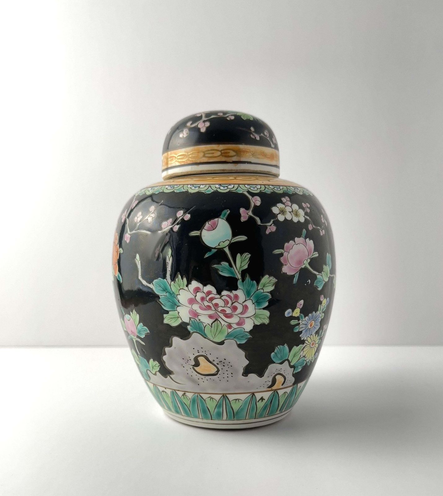Japanese Black Polychromed Porcelain Ginger Jar By Yamatoku Meiji Era photo 402.0