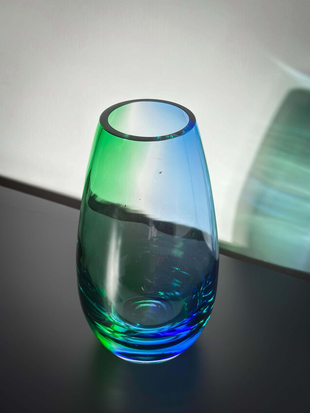 photo furniture 1990's Teardrop Vase, In Blue And Green Art Glass, Aurora Borealis Style