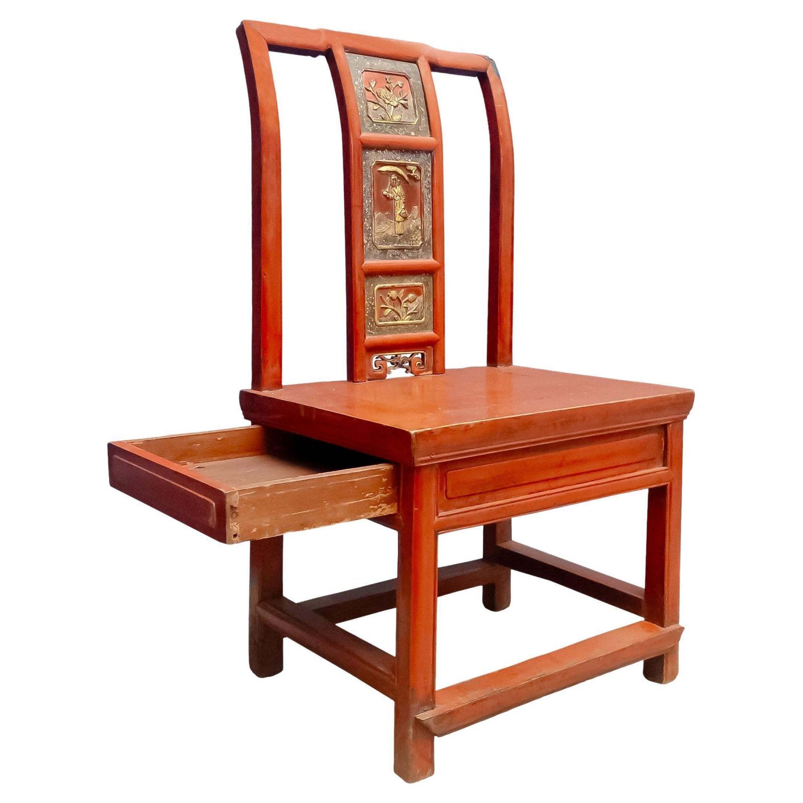 Late 19th Century Qing Dynasty Red Lacquered And Parcel Gilt Altar Chair