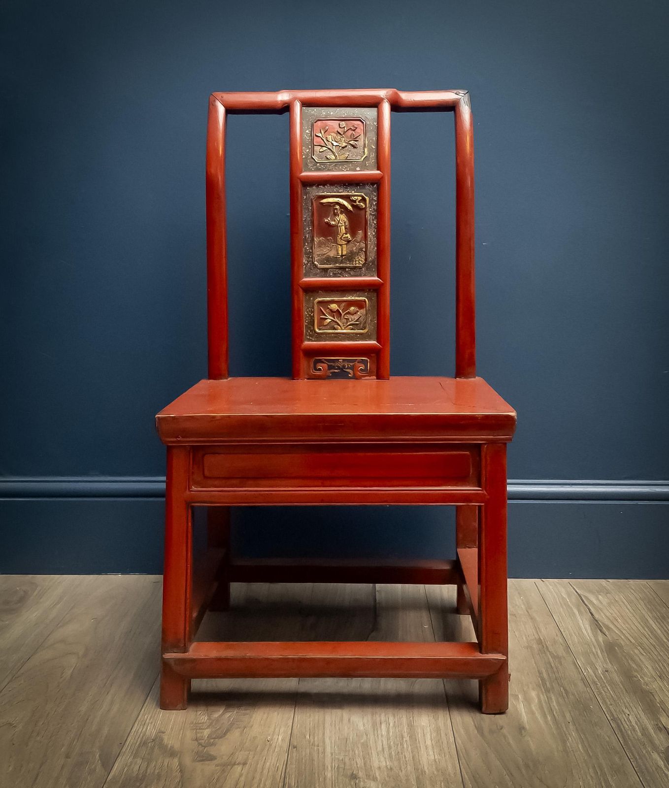 Late 19th Century Qing Dynasty Red Lacquered And Parcel Gilt Altar Chair photo furniture