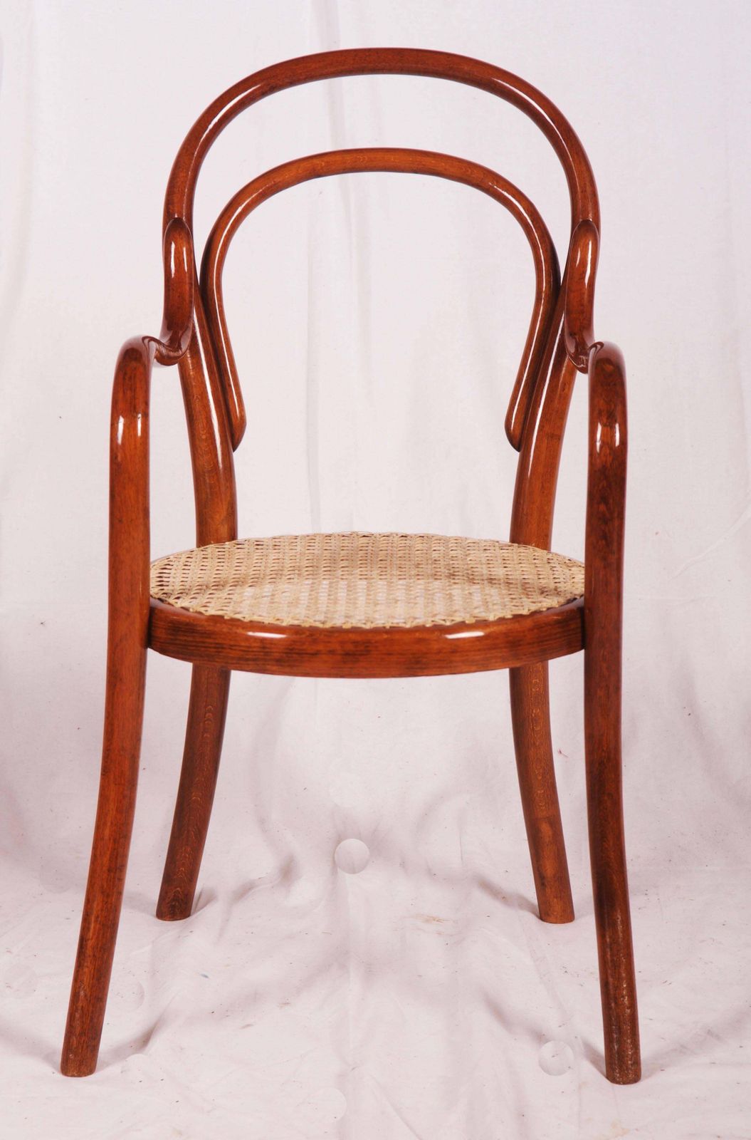 Bentwood Children Chair By Thonet photo vinterior