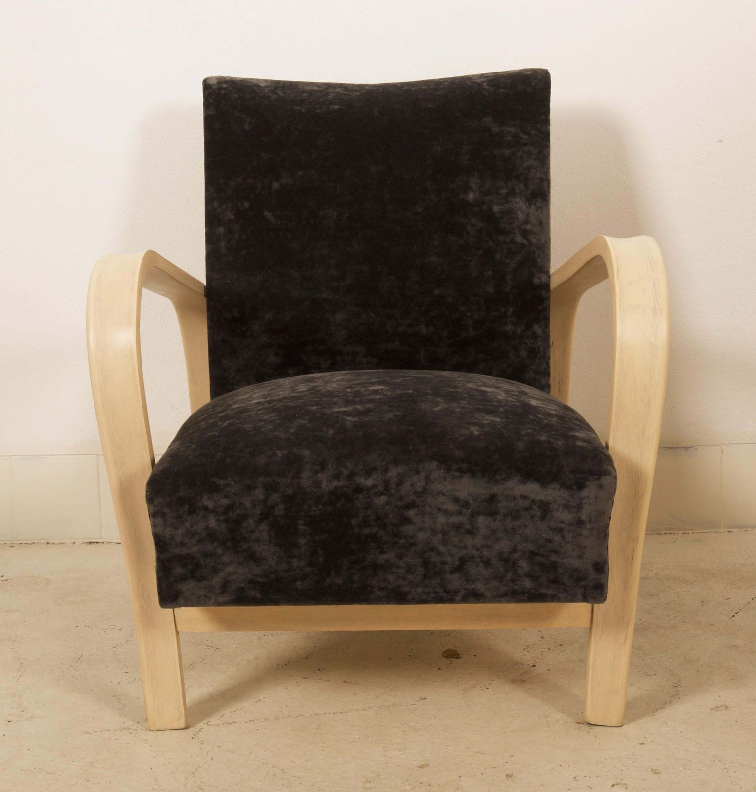 Art Deco Lounge Chair By Jindrich Halabala photo 2233.0