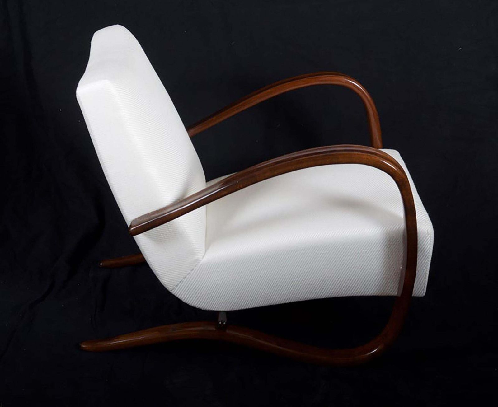 Art Deco Thonet H269 Armchair By Jindřich Halabala photo furniture