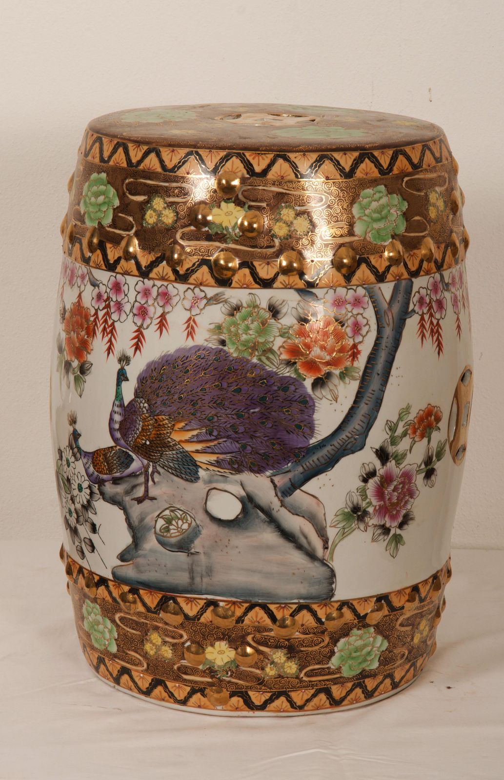 Hand Painted Chinese Ceramic Garden Stool photo Garden Furniture