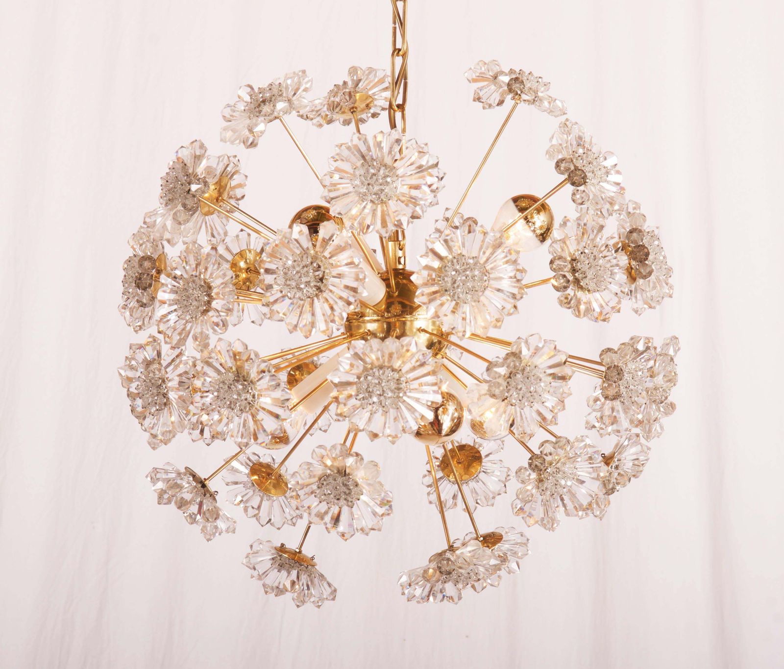 Stunning Sputnik Chandelier With Crystal Flowers photo 1775.0