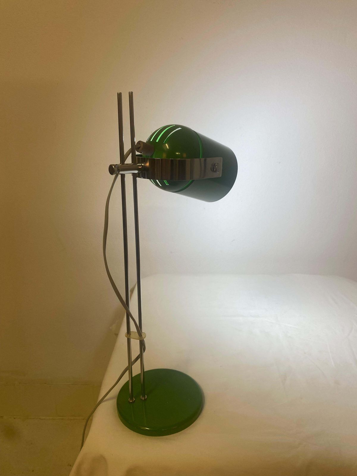 Verlichting Vintage Mid Century Groene Tafellamp photo