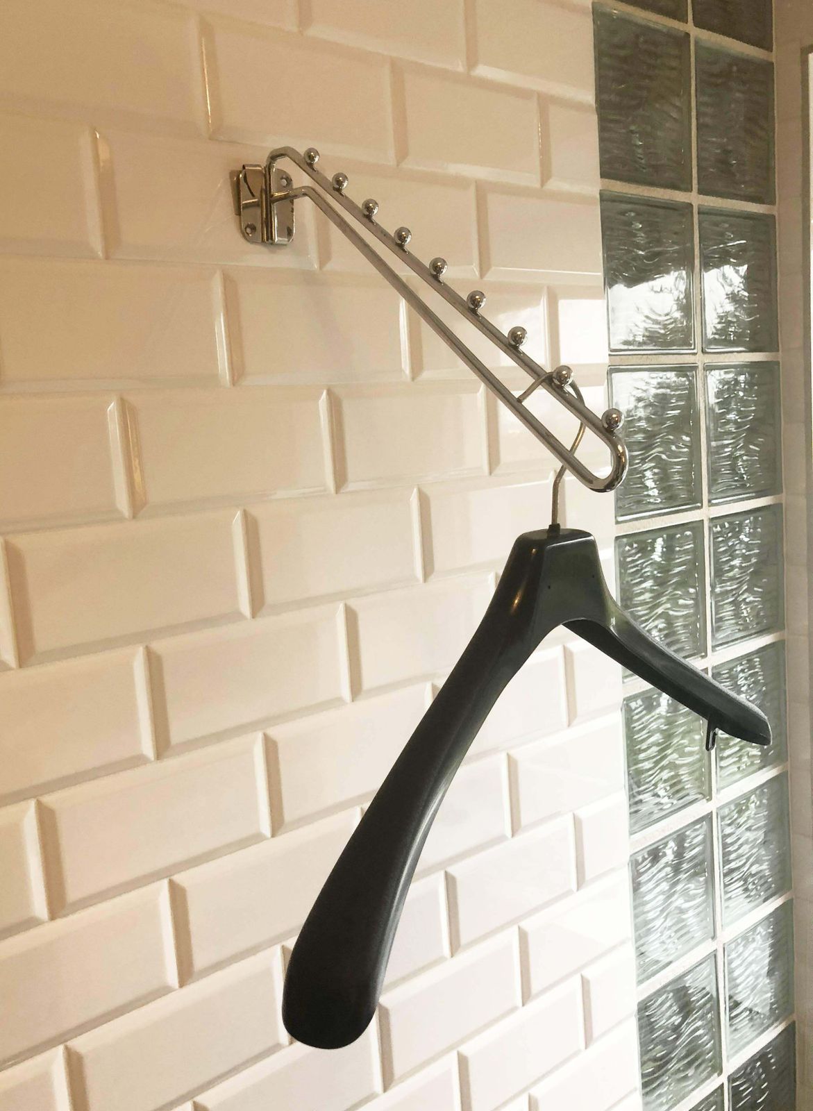Steel Wall Wardrobe Cloth Hanger photo 76.0