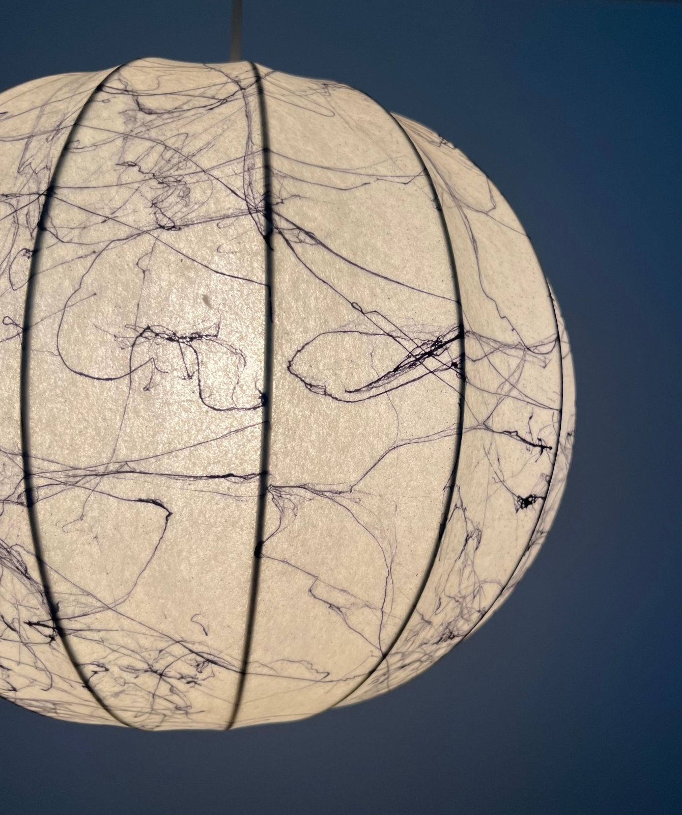 photo vintage Italian Mid Century Cocoon Grey Chandelier By "Cocoon Crèation", 1970s
