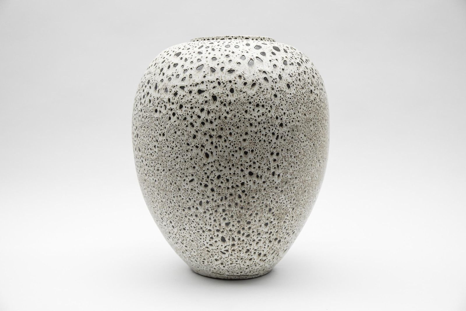 A Set Of White Studio Ceramic Vases By Wilhelm & Elly Kuch, 1960s, Germany photo buy