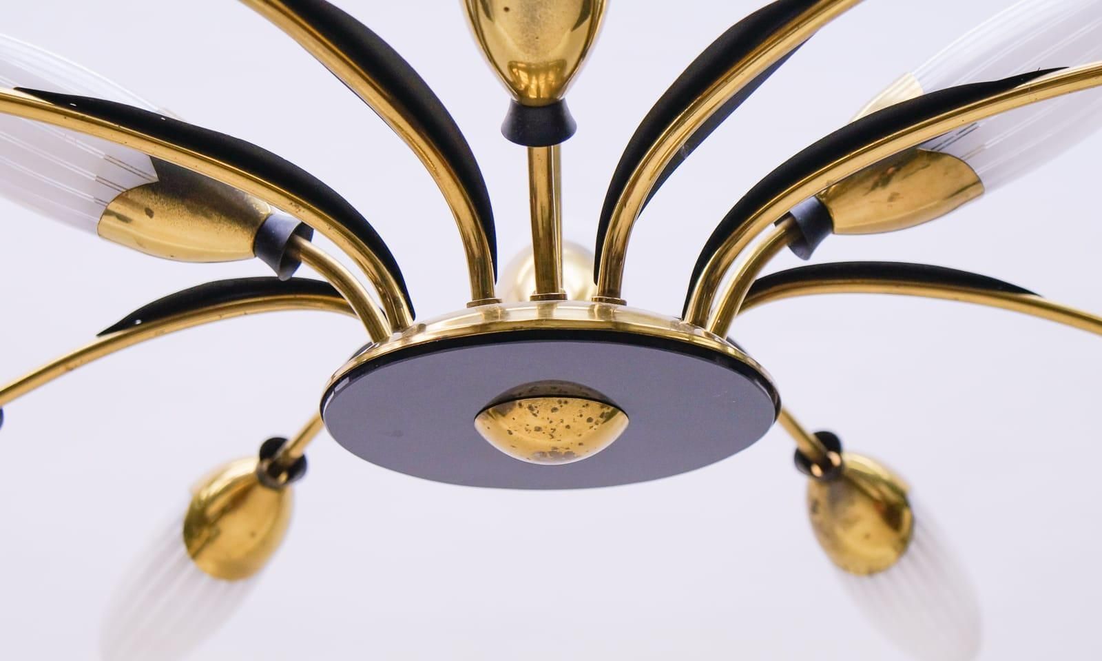 photo vinterior Mid Century Italian Brass And Glass 12 Arm Sputnik Ceiling Lamp, 1950s