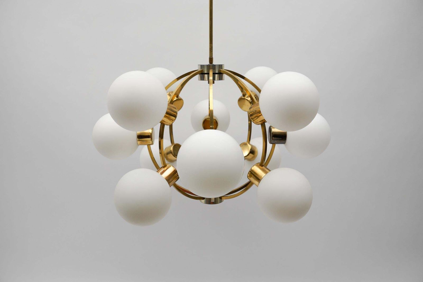 Large Mid Century Modern Orbit Or Sputnik Lamp With 12 Opaline Glass Balls photo vintage
