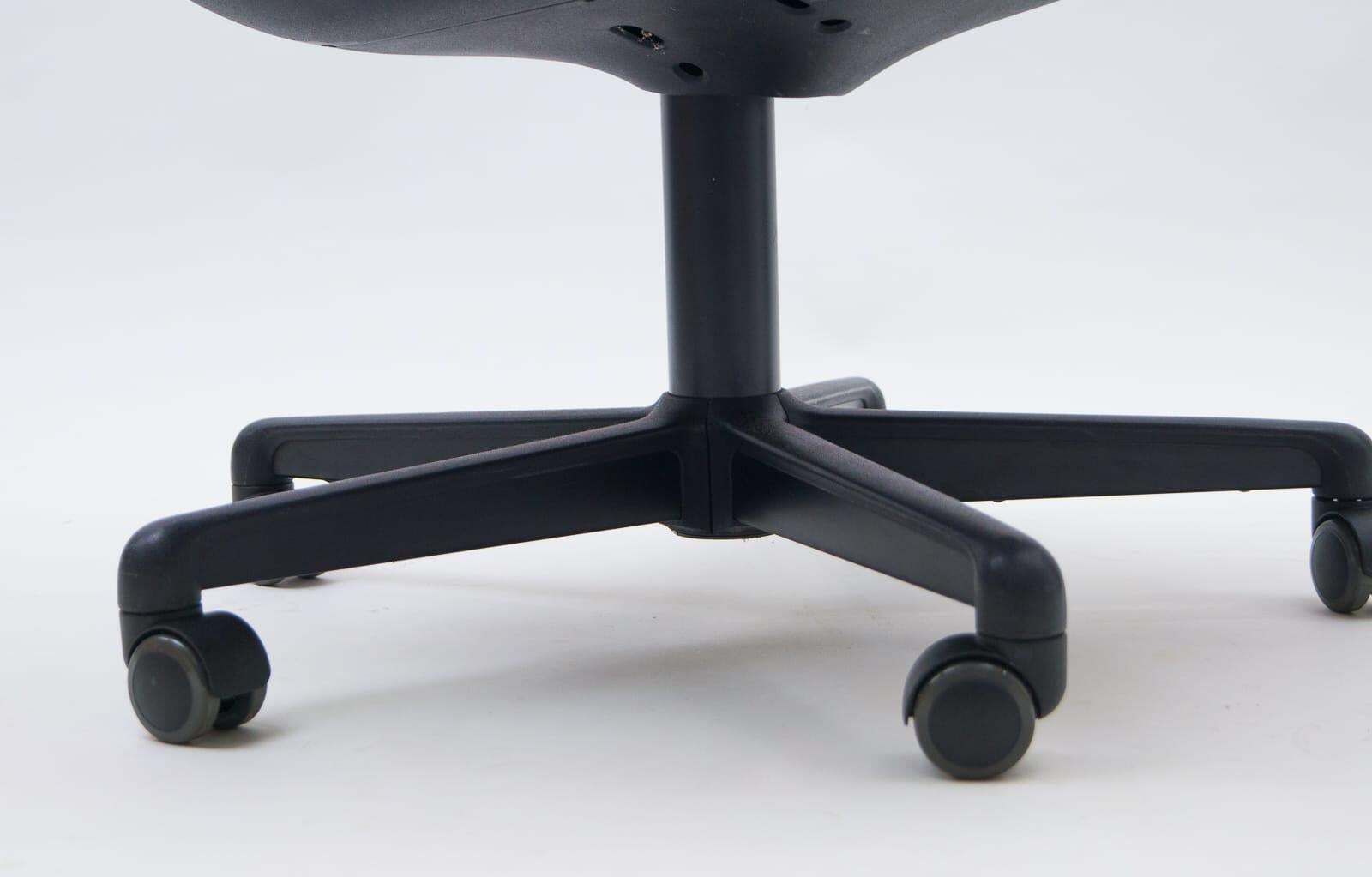 photo furniture Very Comfortable Office Chair By Charles Pollock For Comforto, 1960s