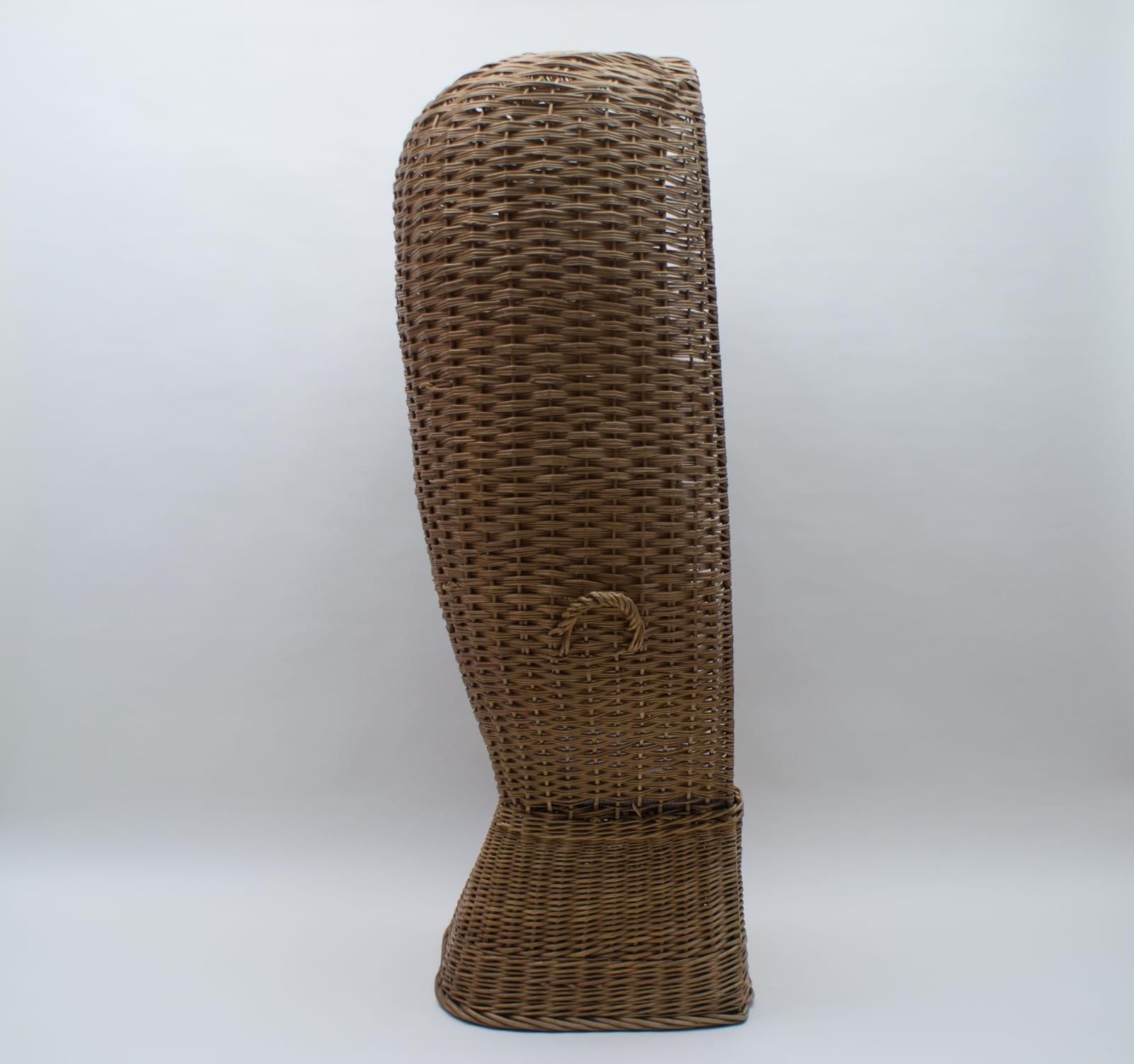 Large Italian Rattan Pool Or Beach Armchair, 1970s photo Furniture
