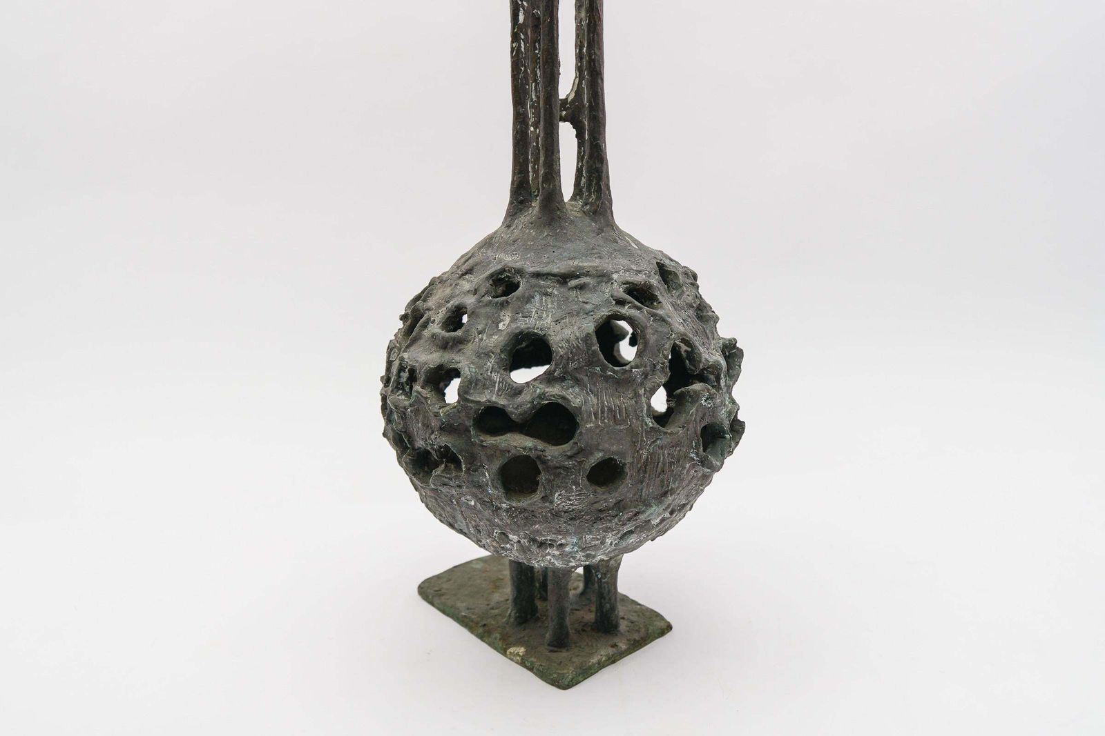 Unique Bronze Design Of The Ball Fountain From Nuremberg By Günther Rossow photo buy