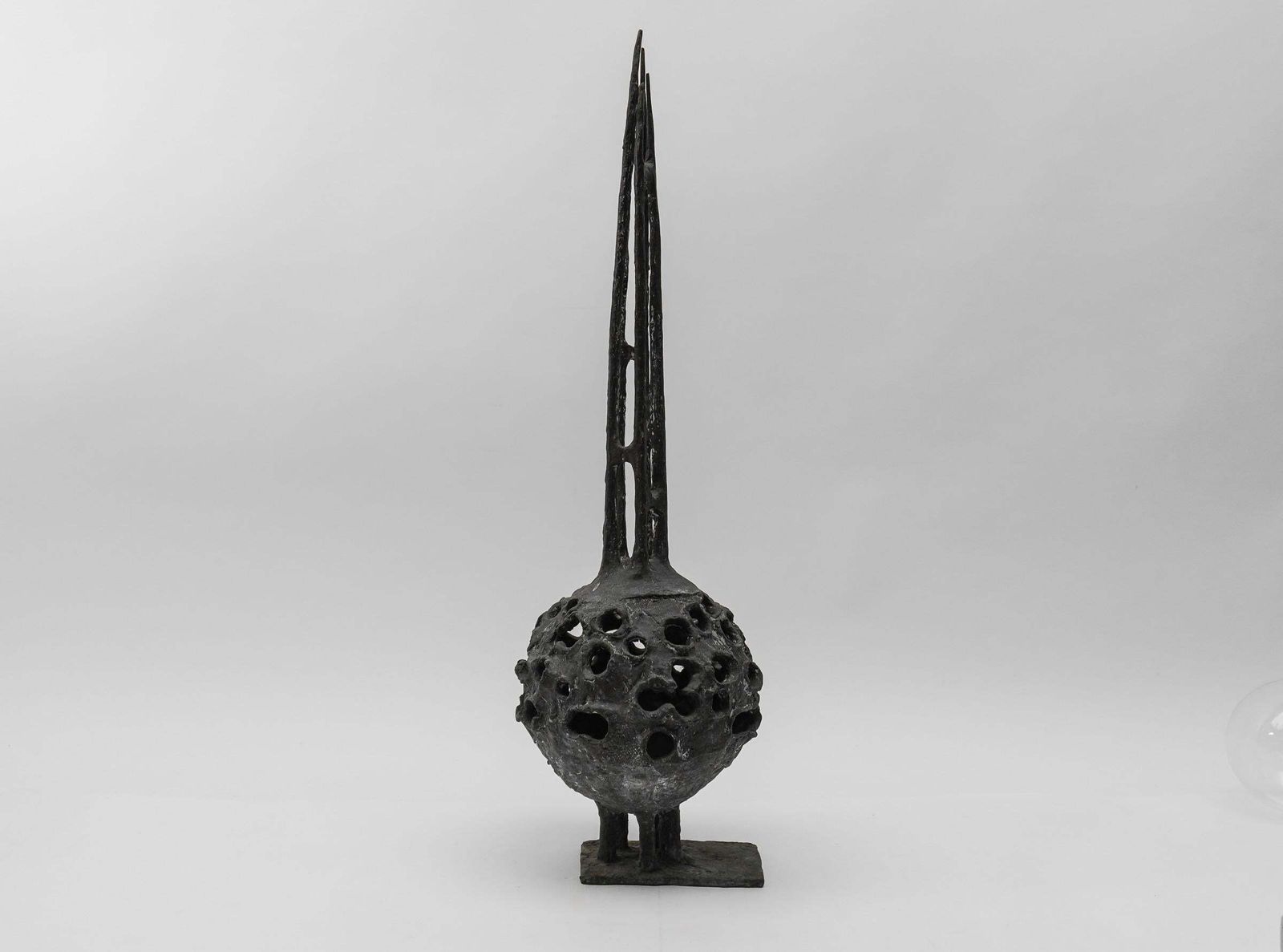 photo buy Unique Bronze Design Of The Ball Fountain From Nuremberg By Günther Rossow