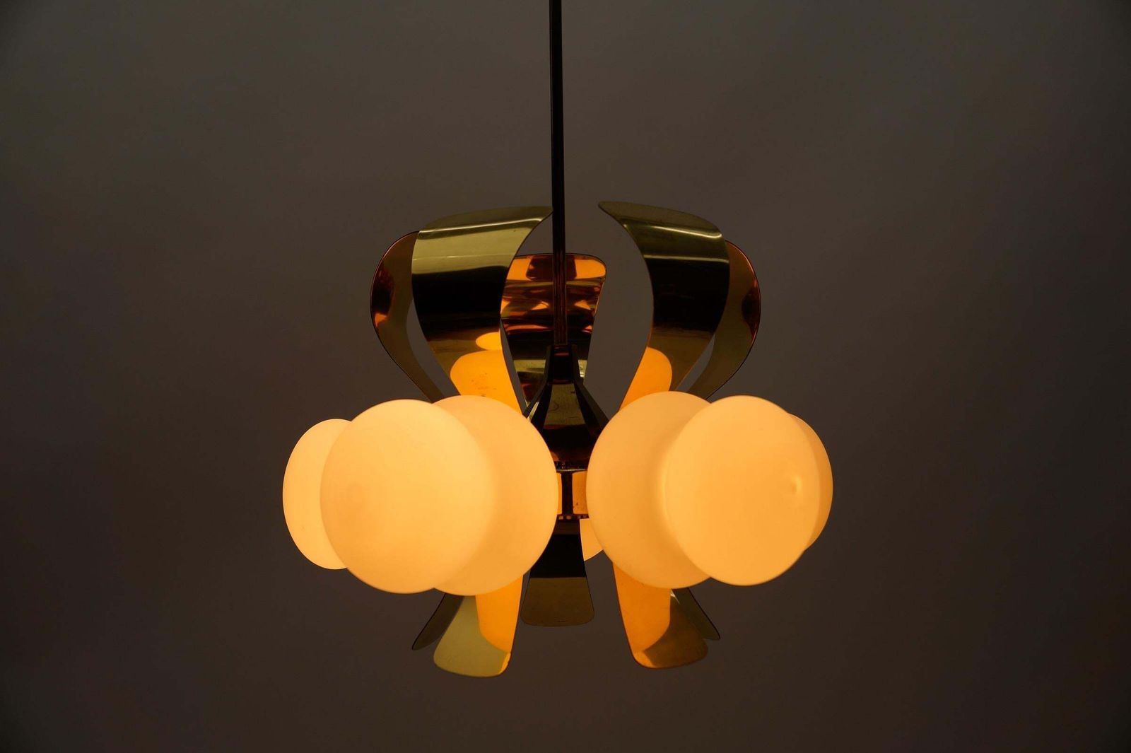 Very Rare Mid Century Modern 5 Arm Orbit Lamp In Gold And Opaline Glass, 1960s photo Lighting