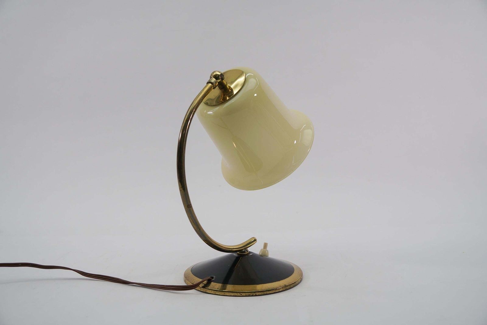 Lovely Midcentury Table Lampe Made In Glass And Brass, 1950s, Austria photo Lighting