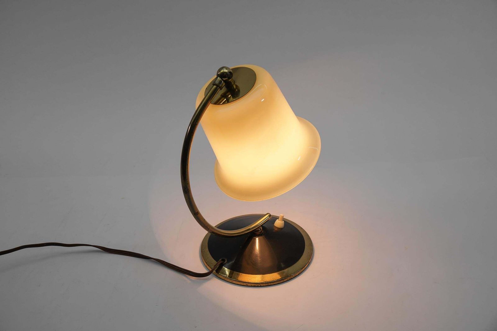 Lovely Midcentury Table Lampe Made In Glass And Brass, 1950s, Austria photo vinterior