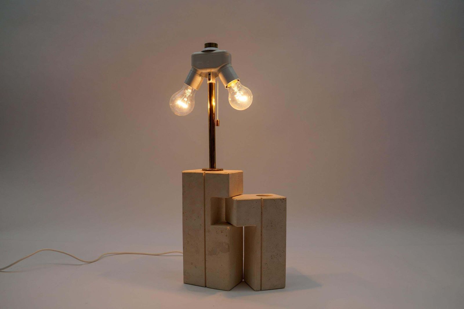 Lovely Travertine Table Lamp By Giuliano Cesari For Nucleo Sormani, 1960s, Italy photo for sale