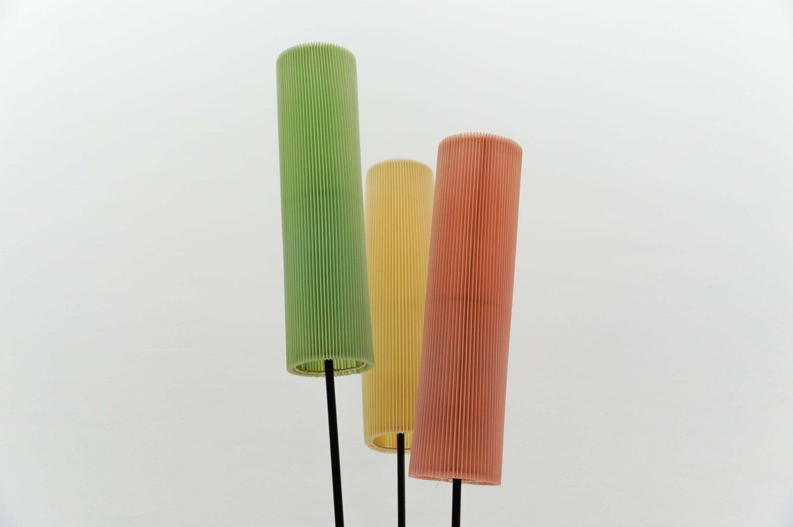 photo furniture Tripod Floor Lamp With Pleated Blind Lampshade Mid Century Modern, 1960s