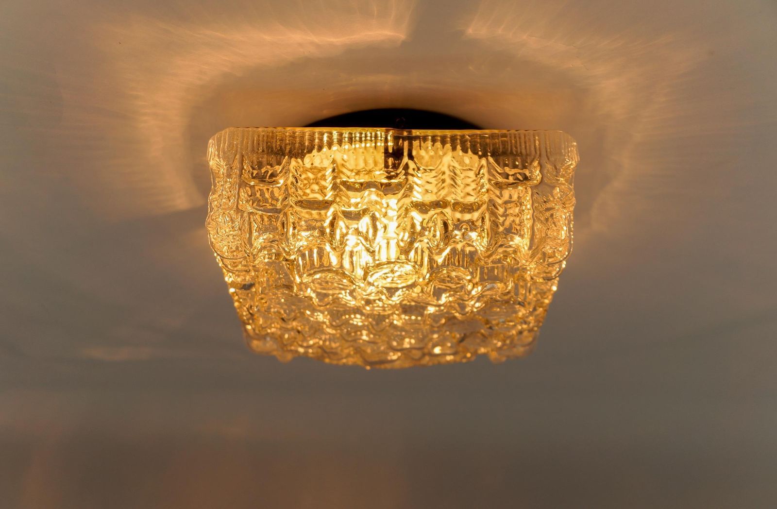 552.0 1. Of 2 Clear Bubble Glass Mount Lamp Helena Tynell, Germany 1960s photo