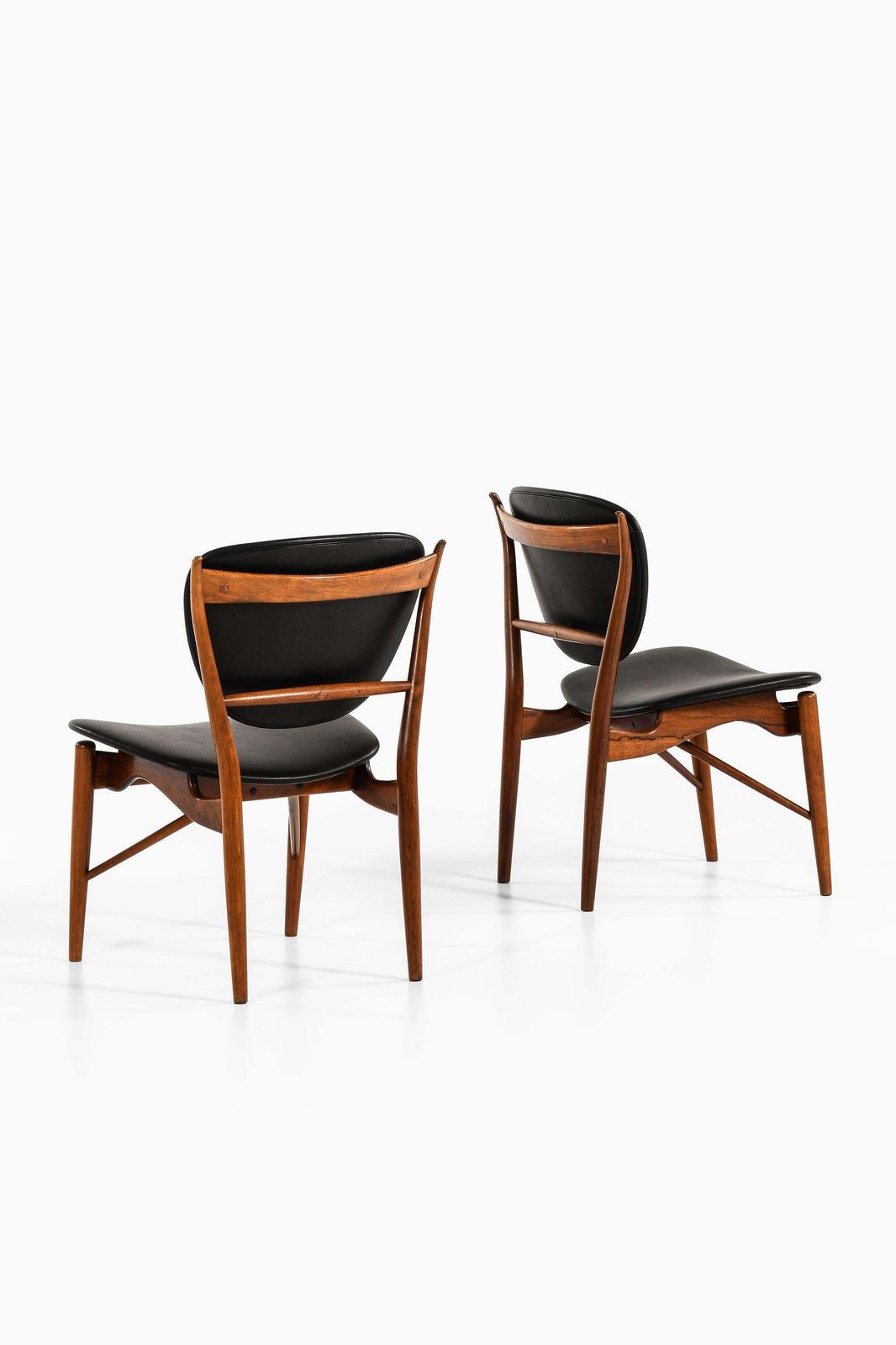 Dining Chairs In Rosewood And Black Leather By Finn Juhl, 1951 photo vinterior