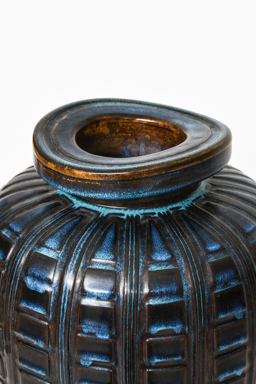 Wilhelm Kåge Vase Model Farsta Produced By Gustavsberg In Sweden photo 8069.0
