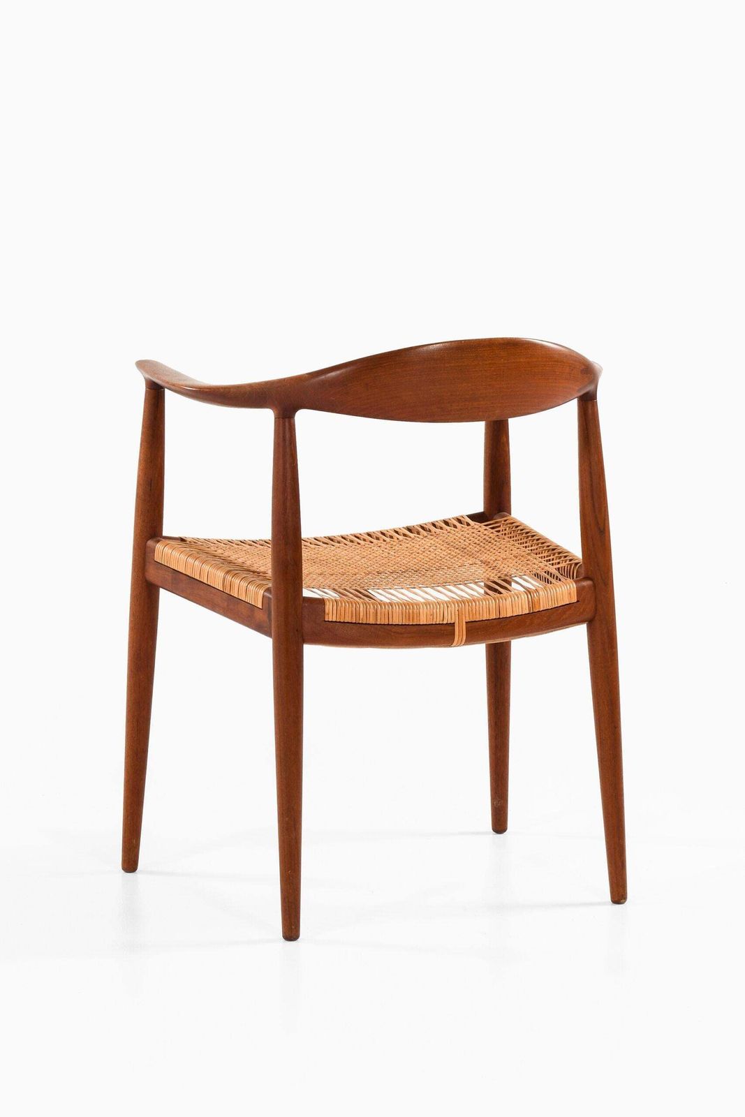 photo furniture Hans Wegner Armchair Model Jh 501 / The Chair Produced By Johannes Hansen