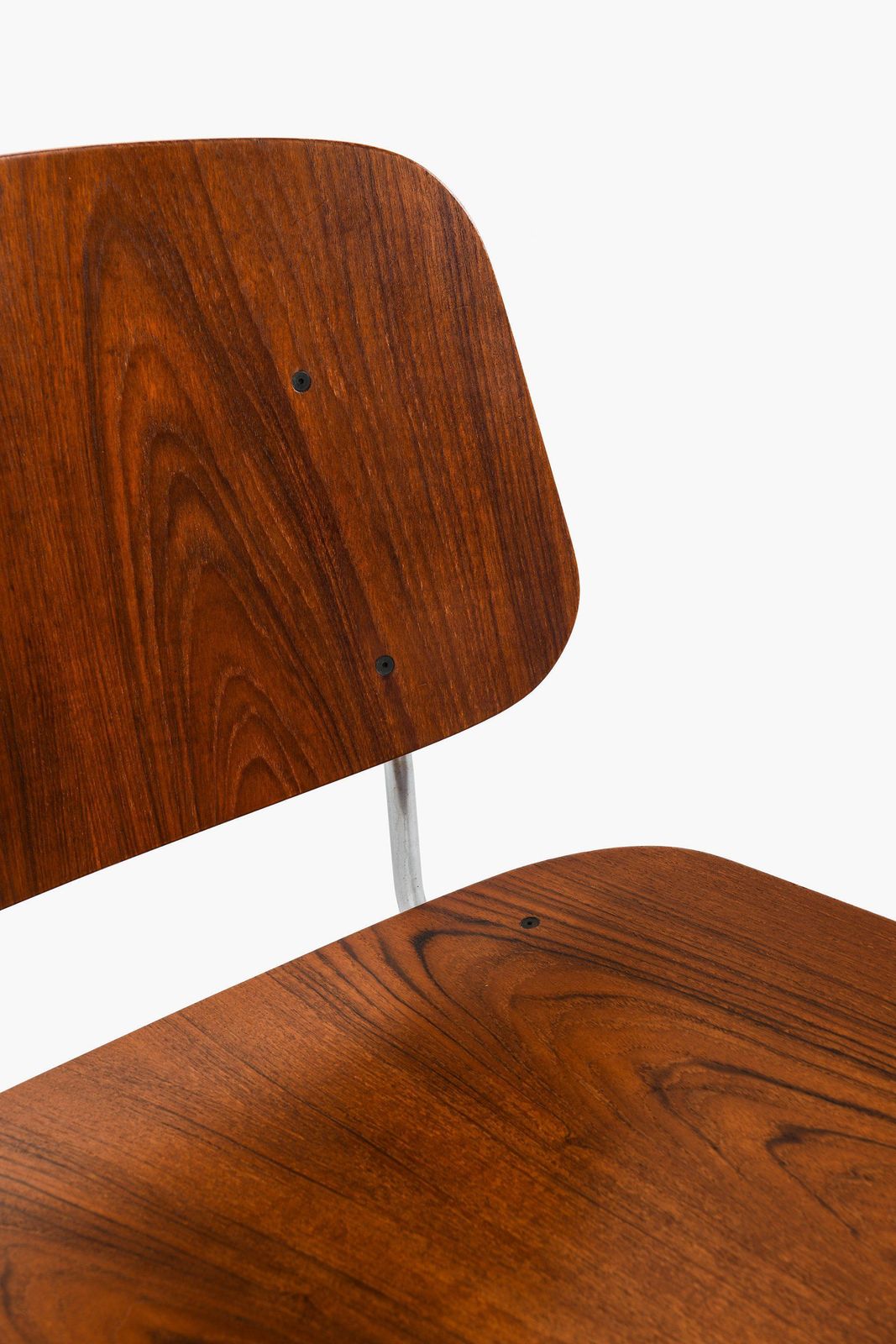 photo furniture Set Of 6 Dining Chairs And 2 Armchairs In Teak With Steel By Børge Mogensen