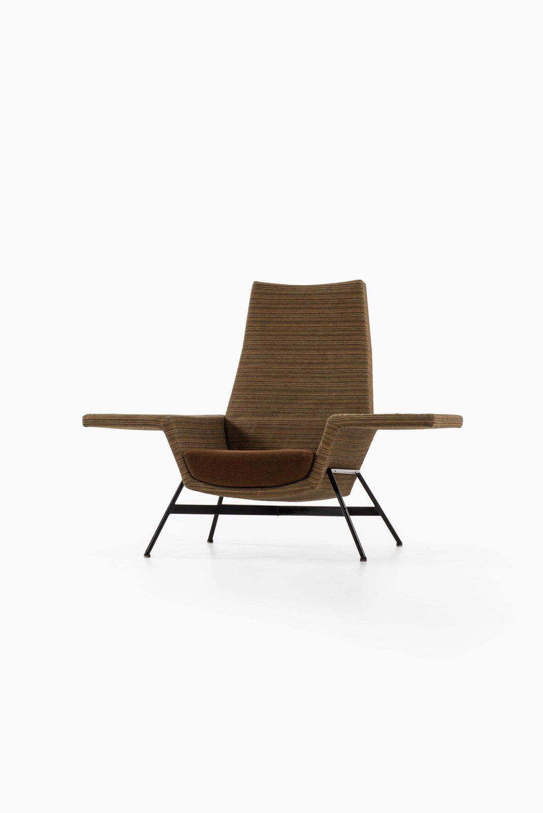 Otto Kolbe Easy Chair Produced By Walter Knoll In America photo furniture