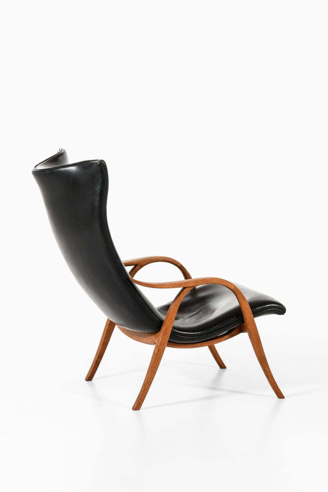 Frits Henningsen Easy Chair Produced By Cabinetmaker Frits Henningsen In Denmark photo vintage