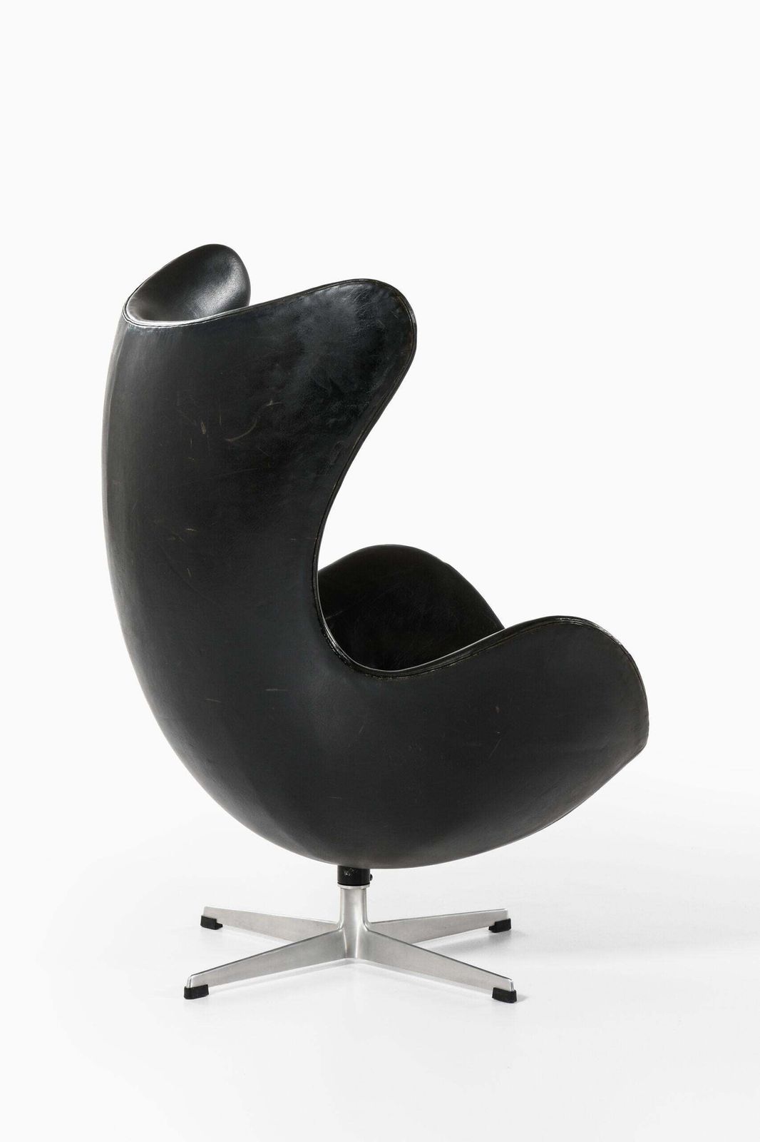 Arne Jacobsen Easy Chair Model 3316 / Egg Produced By Fritz Hansen photo 16562.0